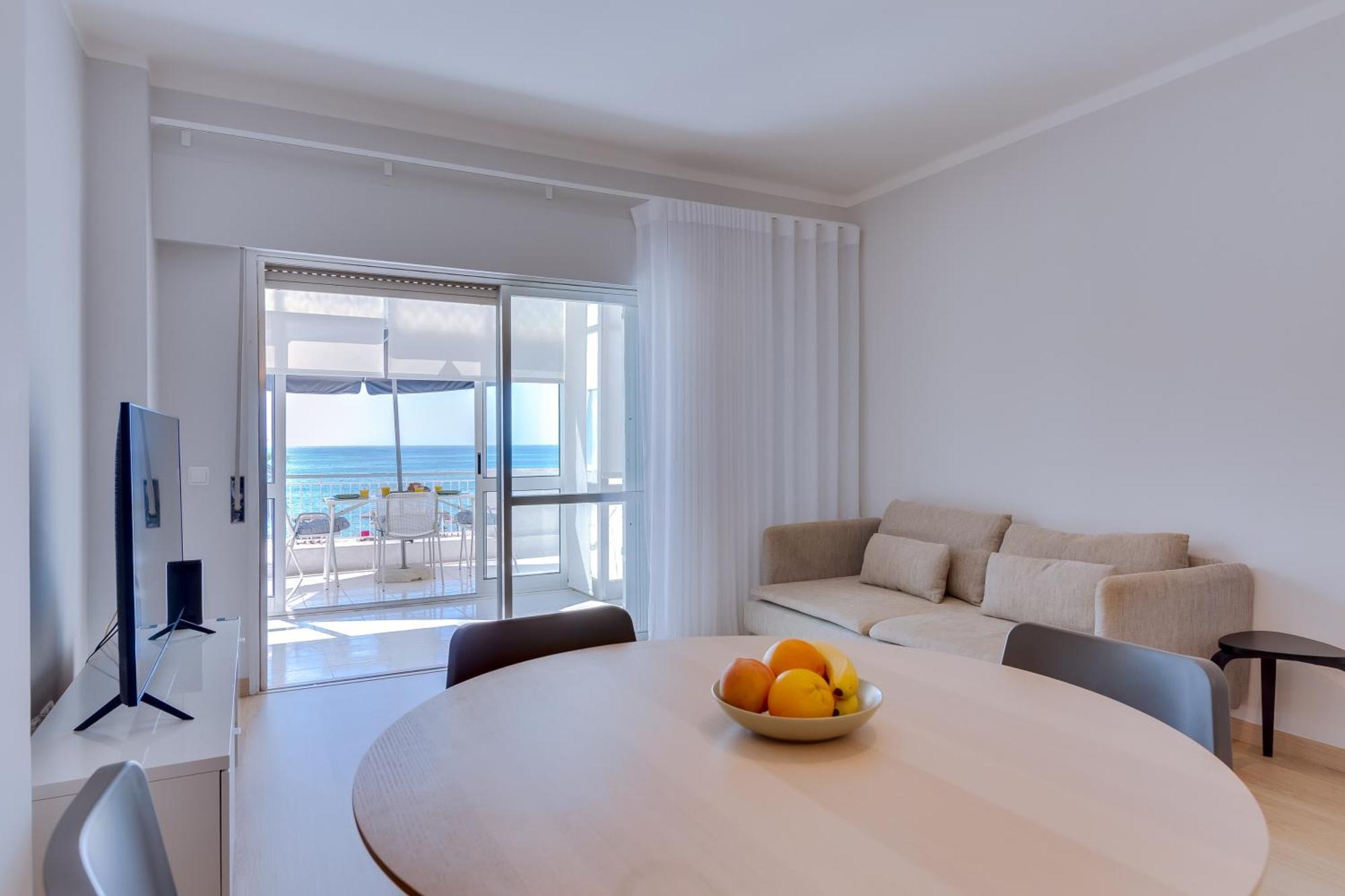 Al - Oceano T2 Frente Mar Quarteira Apartment Exterior photo