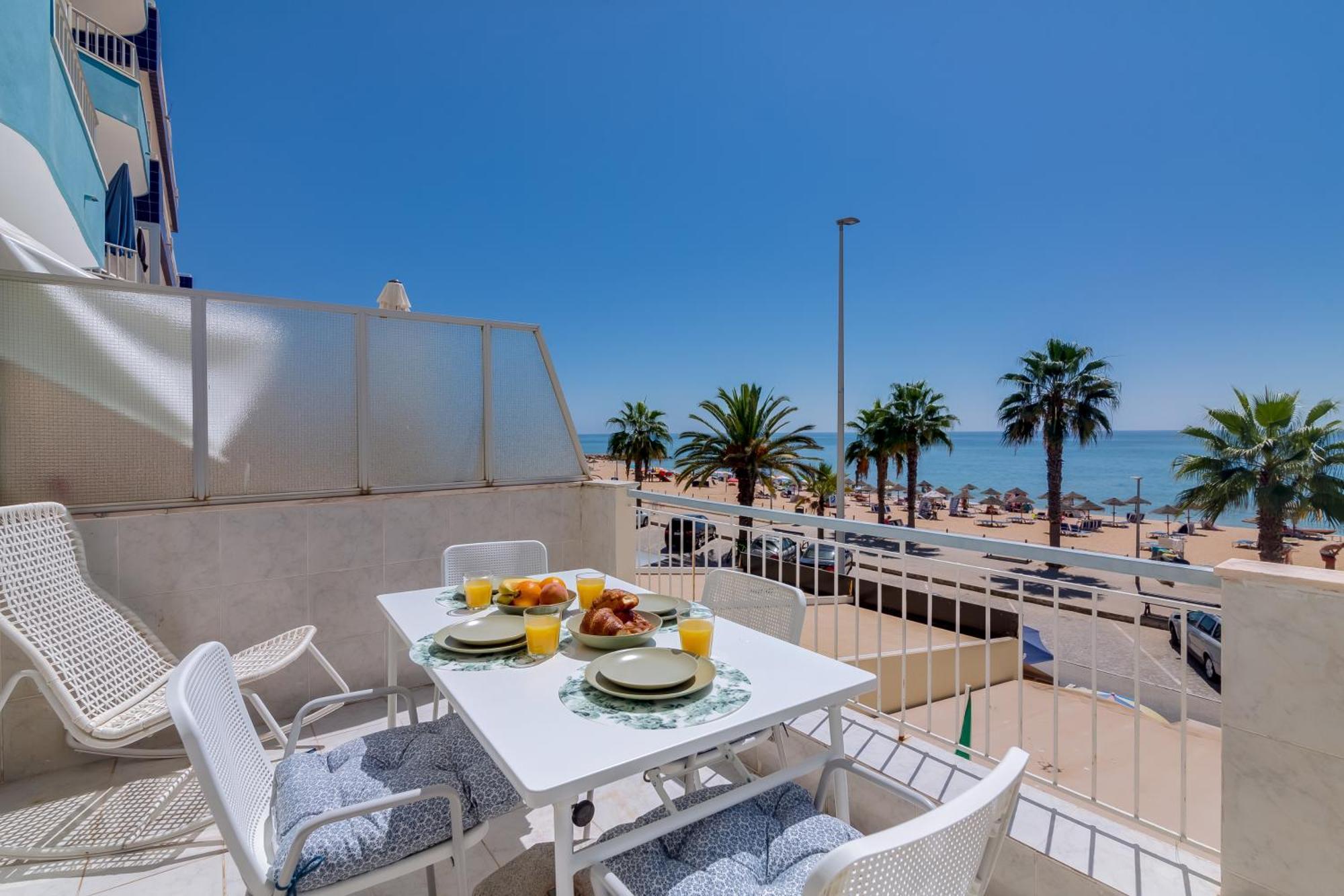 Al - Oceano T2 Frente Mar Quarteira Apartment Exterior photo